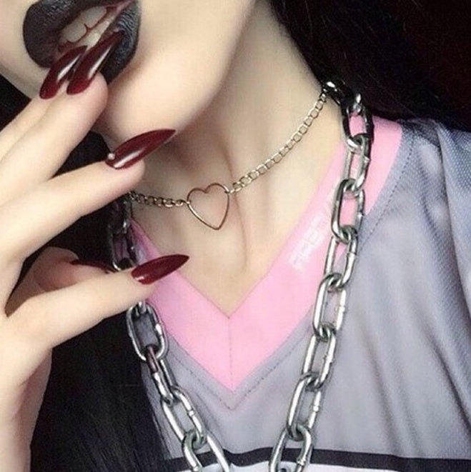 New fashion jewelry hollow heart choker necklace