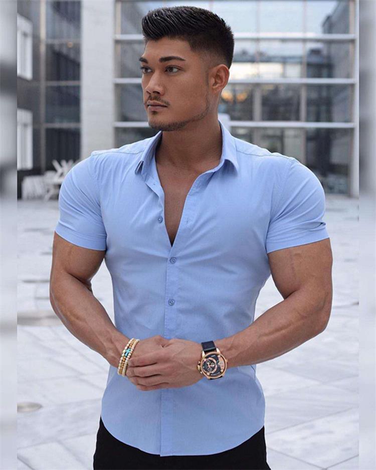Muscular Man Stretch Shirt With Stand-up Collar And Short Sleeves